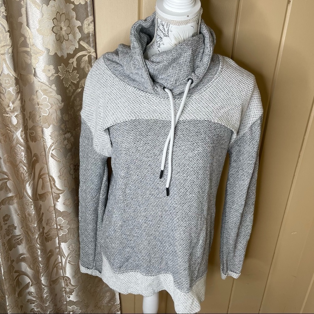 Te Verde Womens Gray Long Sleeve T-Shirt Thermal Top Sweater Soft Yoga Medium